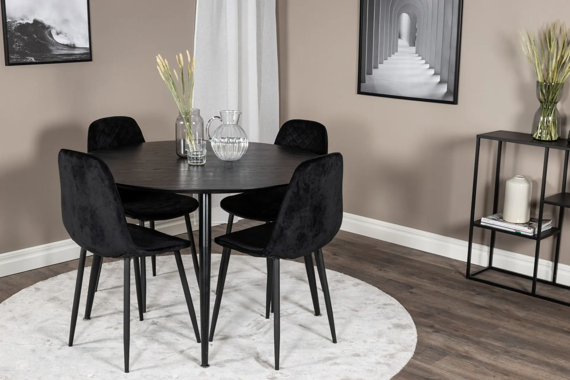 Venture Home Spisegrupper-Balisa Spisegruppe 115 cm Rund inkl. 4 Ypas Stoler Svart