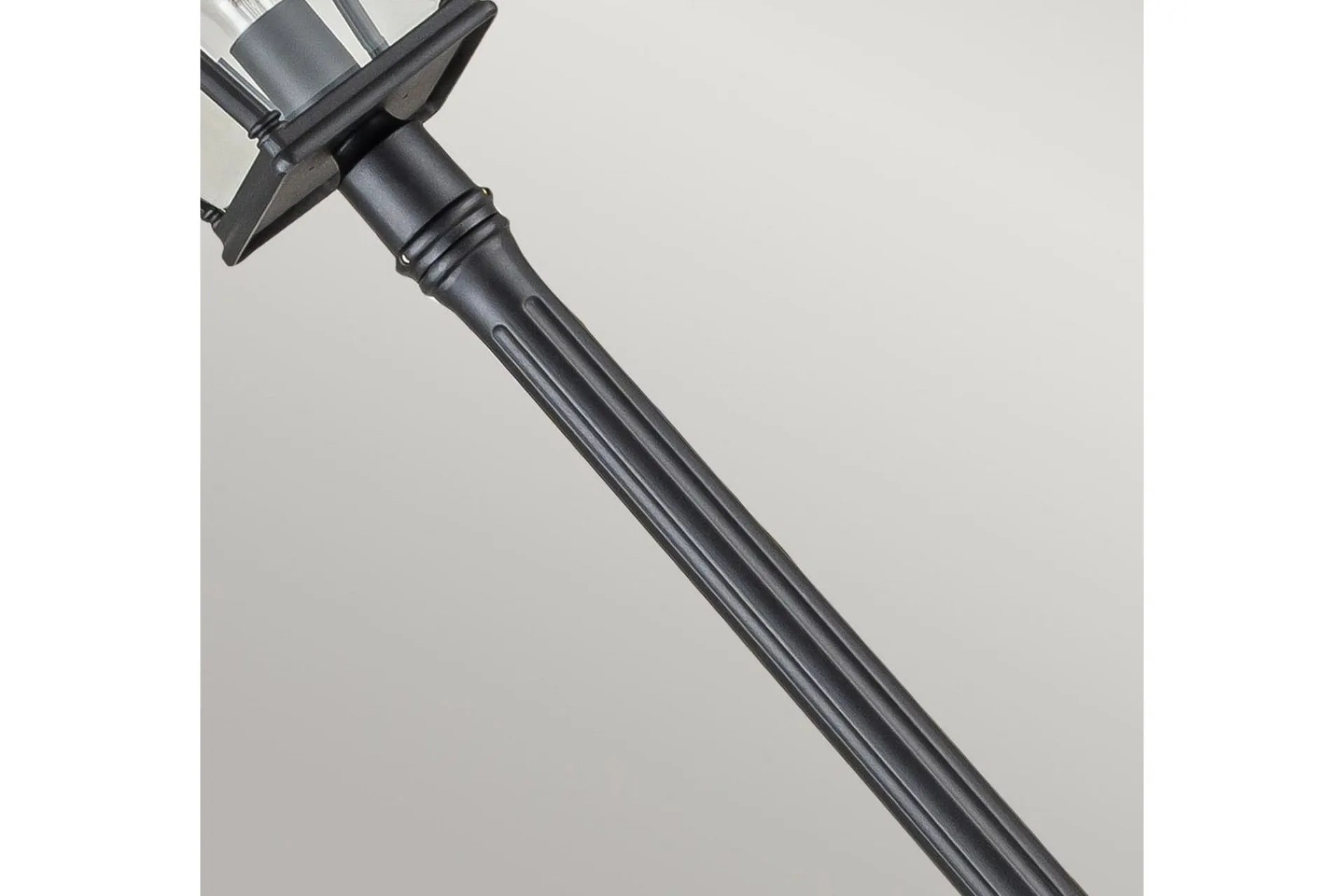 Bayview Elstead Lighting Utelampe