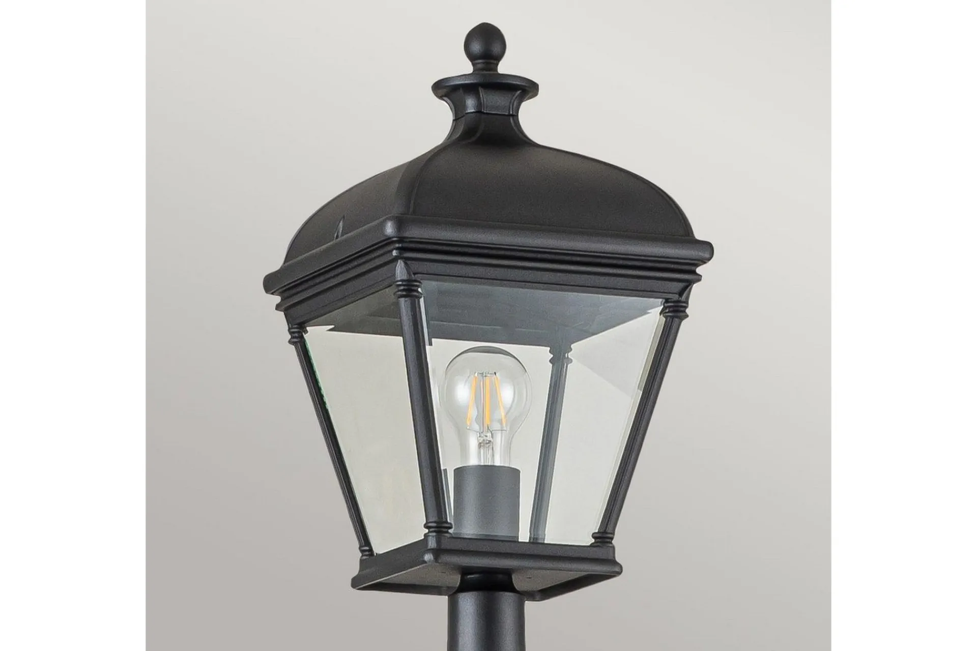 Bayview Elstead Lighting Utelampe