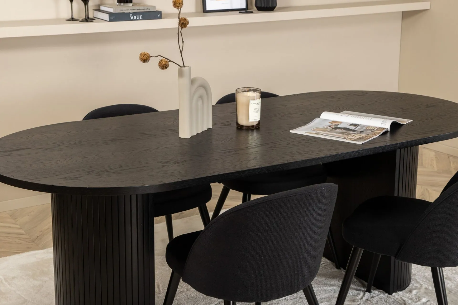 Venture Home Bianca Spisegruppe 200 cm Oval med 4 Velvet Stoler