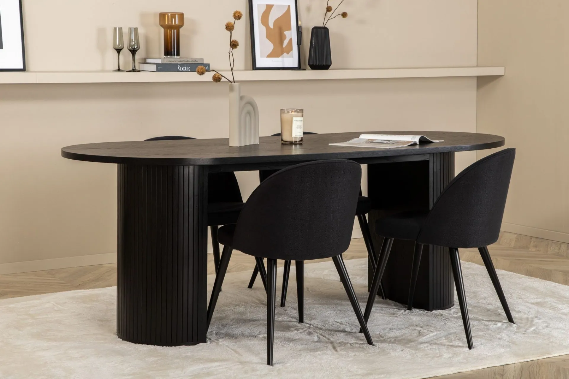 Venture Home Bianca Spisegruppe 200 cm Oval med 4 Velvet Stoler