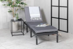 Venture Home Bilbao Solseng med Pute