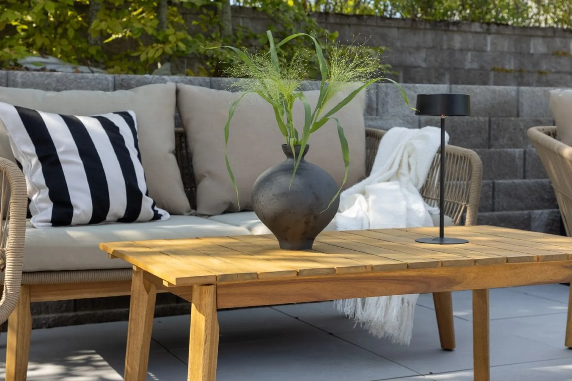Venture Home Veranda & Terrasse|Loungesett-Chania sofagruppe 2-seters sofa + 2 lenestoler med bord utendørs Brun