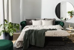 Manor House Sovesofaer-Chesterfield Lyx 3-seter Fremoverbøyd sovesofa i fløyel Grønn