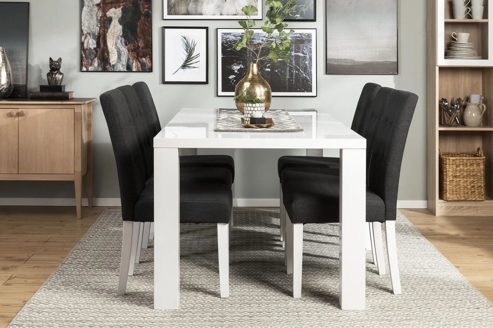 Concept 55 Cibus Spisegruppe med 6 Viktor Stoler