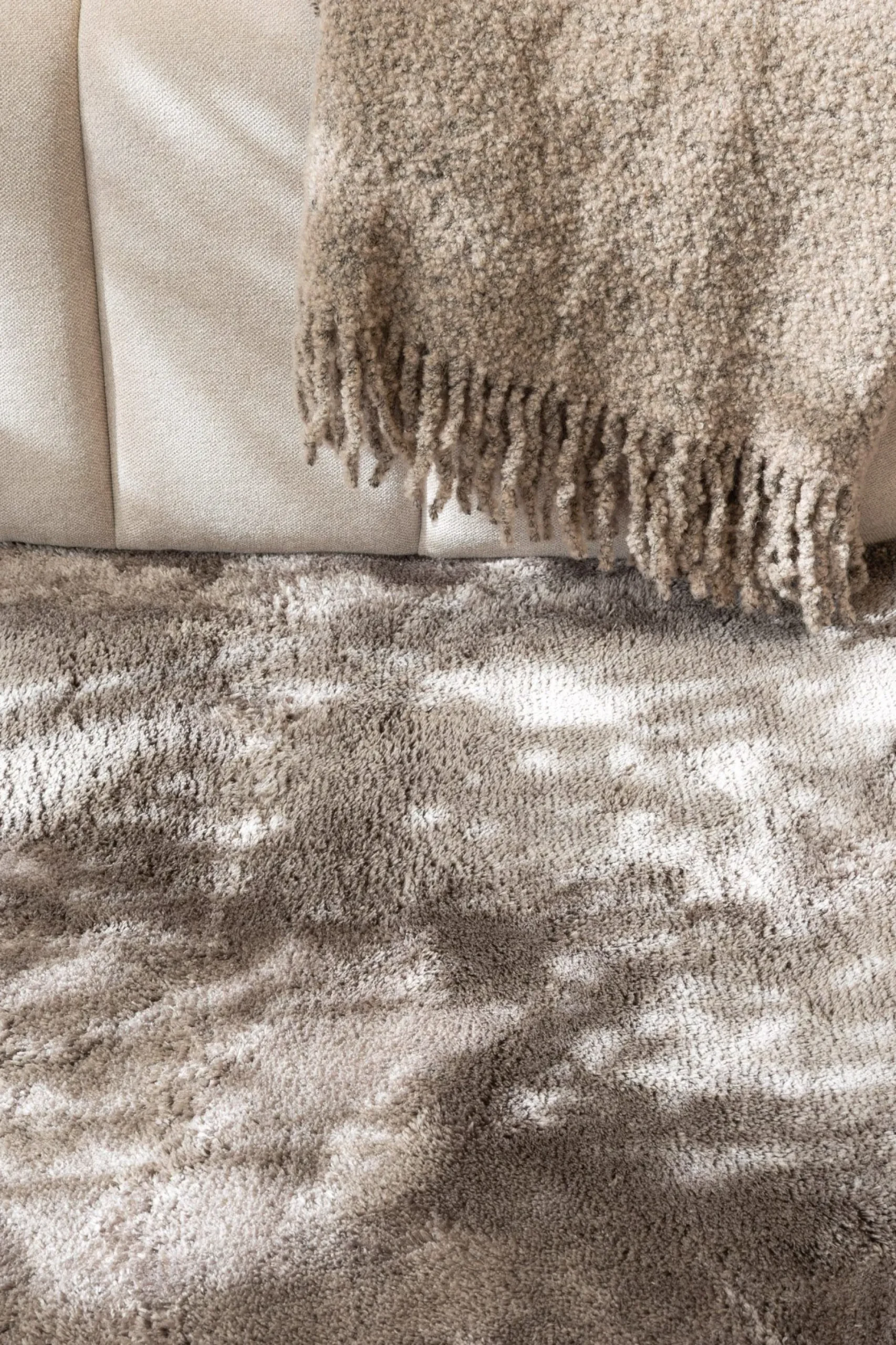 KM Home Moderne Tepper-Cozy Ryeteppe 133x190 cm Rektangulært Grey