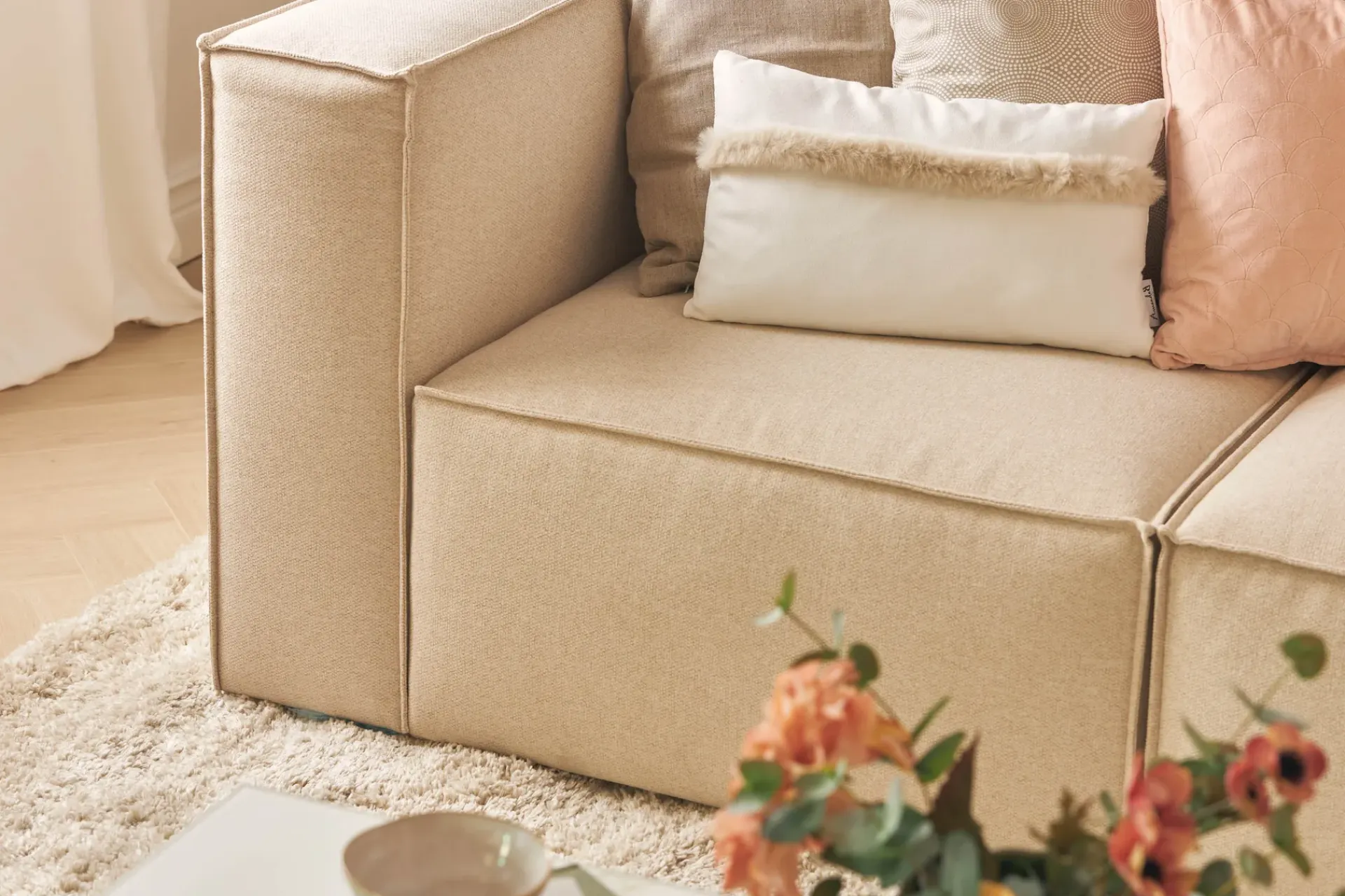 Andrarum Sofa Med Sjeselong-Cubo 4-seters L-formet Dyp Modulsofa med Divan i Stoff Beige
