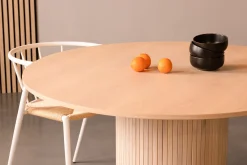 Bark Spisebord & Kjøkkenbord-Kopparbo Rundt Spisebord 130 cm Beige