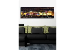 Lerretsbilde med LED-belysning 30x90 cm - Bro over et rolig vann med bylys i bakgrunnen