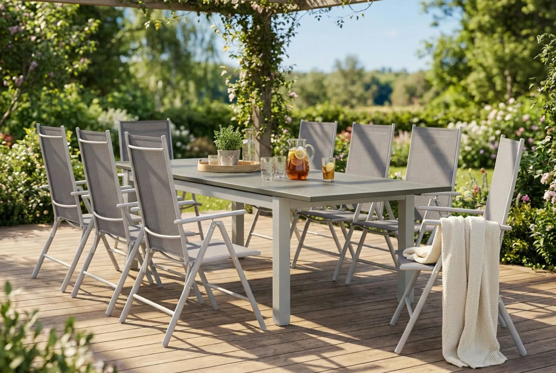 Comfort Garden Monaco utendørs spisegruppe, uttrekkbar 210/310x90 med 8 Maggie regulerbare stoler