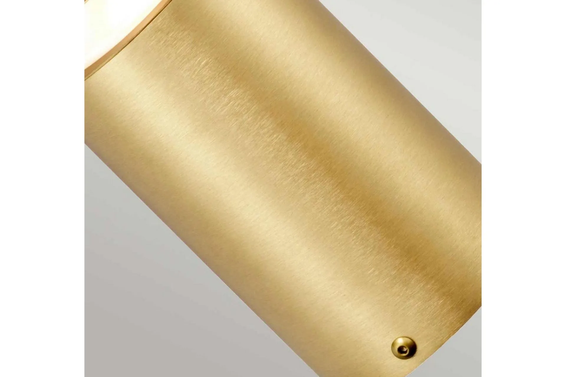 Pullert-Newbrighton Elstead Lighting Utendørslampe Messing