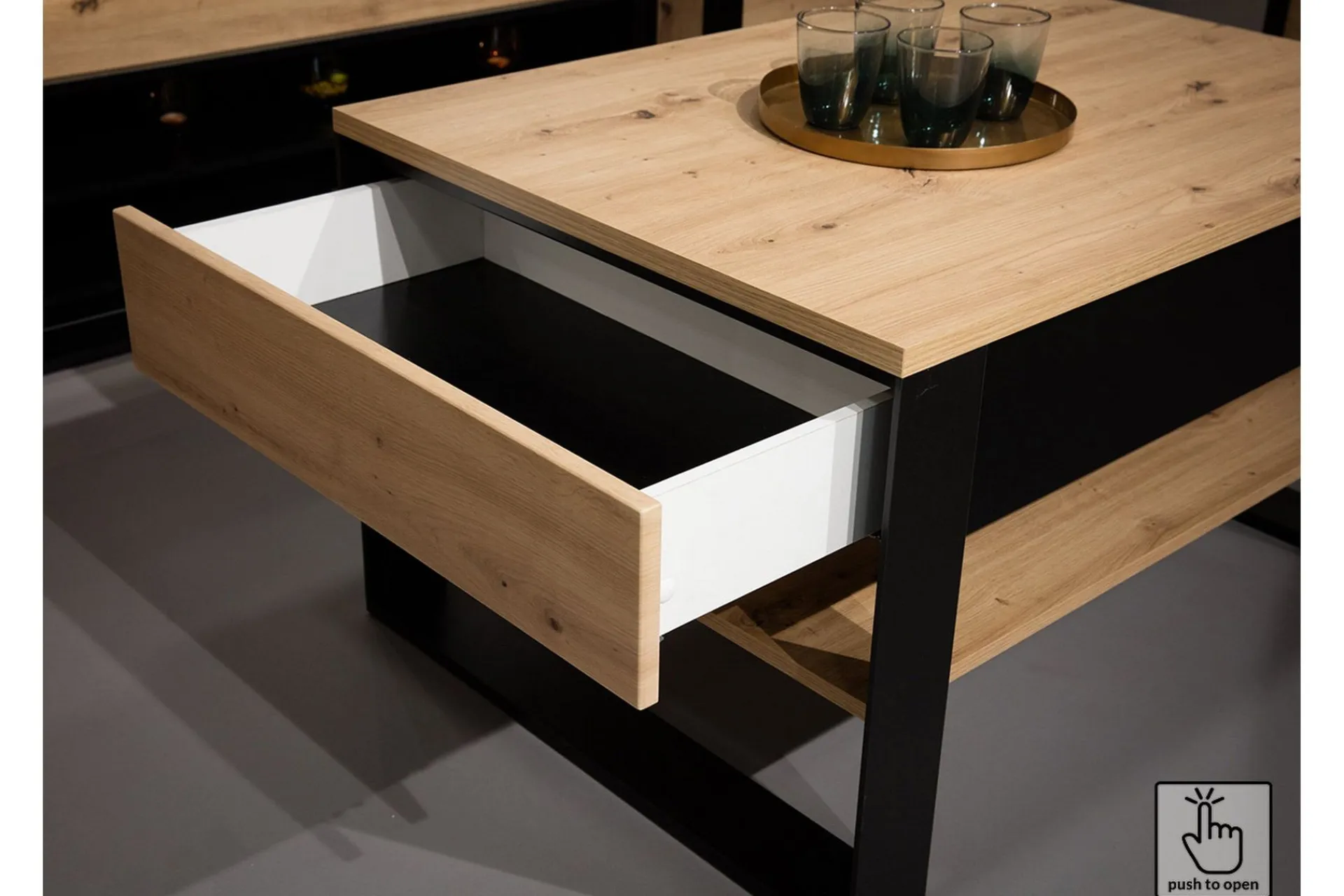 Spisebord & Kjøkkenbord-Quant Bord 84x140 cm Svart,Tre/Natur