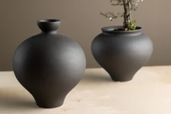 Venture Home Rellis Vase