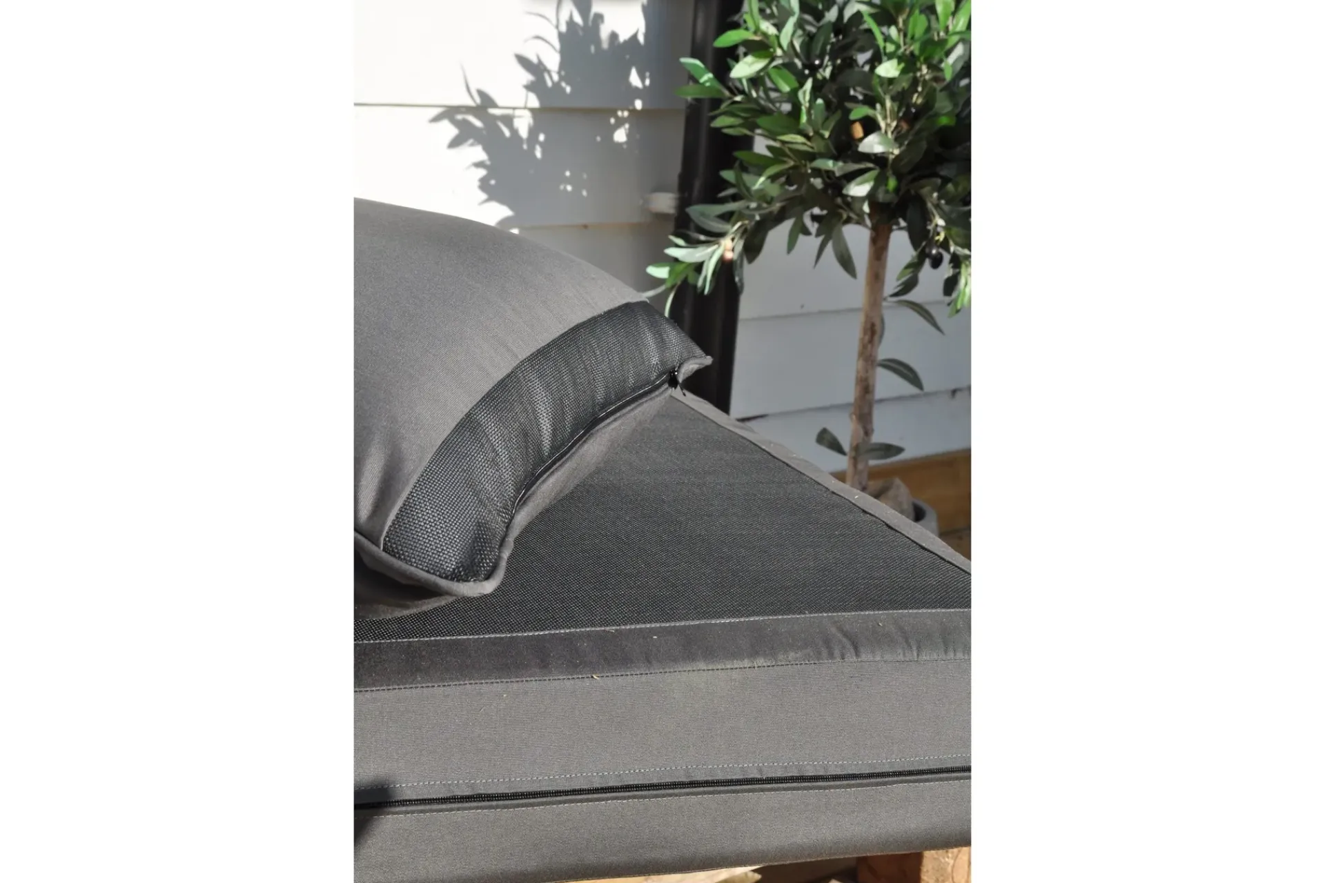 Fritab Puter|Sitteputer-Royal Isolde Ryggpute 65x45 cm Vannavstøtende Svart