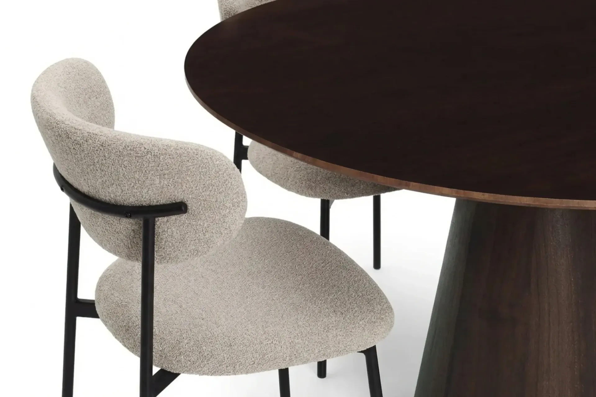 Bark Spisegrupper-Siena spisegruppe rund 110 cm med 4 Lucy spisestoler Røkt eik