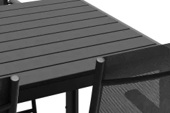 Comfort Garden Spisegrupper Hage-Siri rektangulært utebord 150 cm med 4 Sanna utestoler Svart