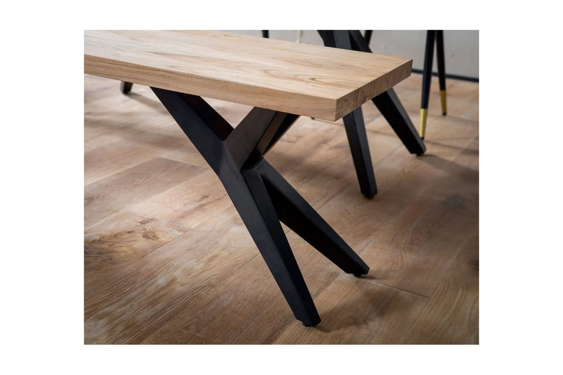 Wohnling Spisestuebenk massivt tre moderne loftstil med metallben 160 cm