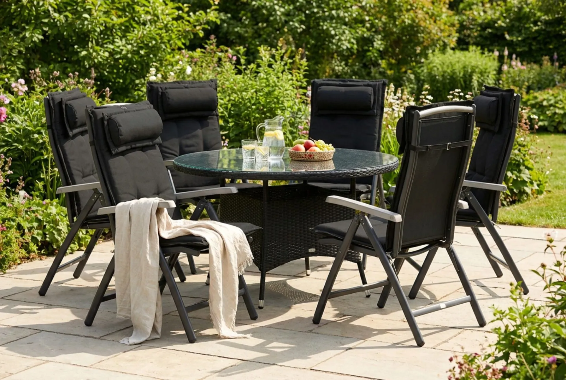 Comfort Garden Spisegrupper Hage-Thor Spisegruppe 140 Rund+6 Monaco Stoler m Pute Svart,Grey