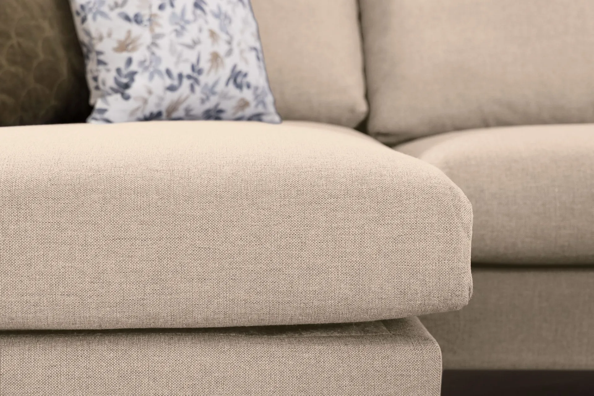 Scandi Days Sofa Med Sjeselong-Trend 4-seters Høyrevendt L-formet Sjeselongsofa i Stoff 280 cm bred Beige