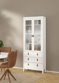 Tvilum Vitrineskap Madrid med 2 glassdører 3 skuffer 78x199 cm